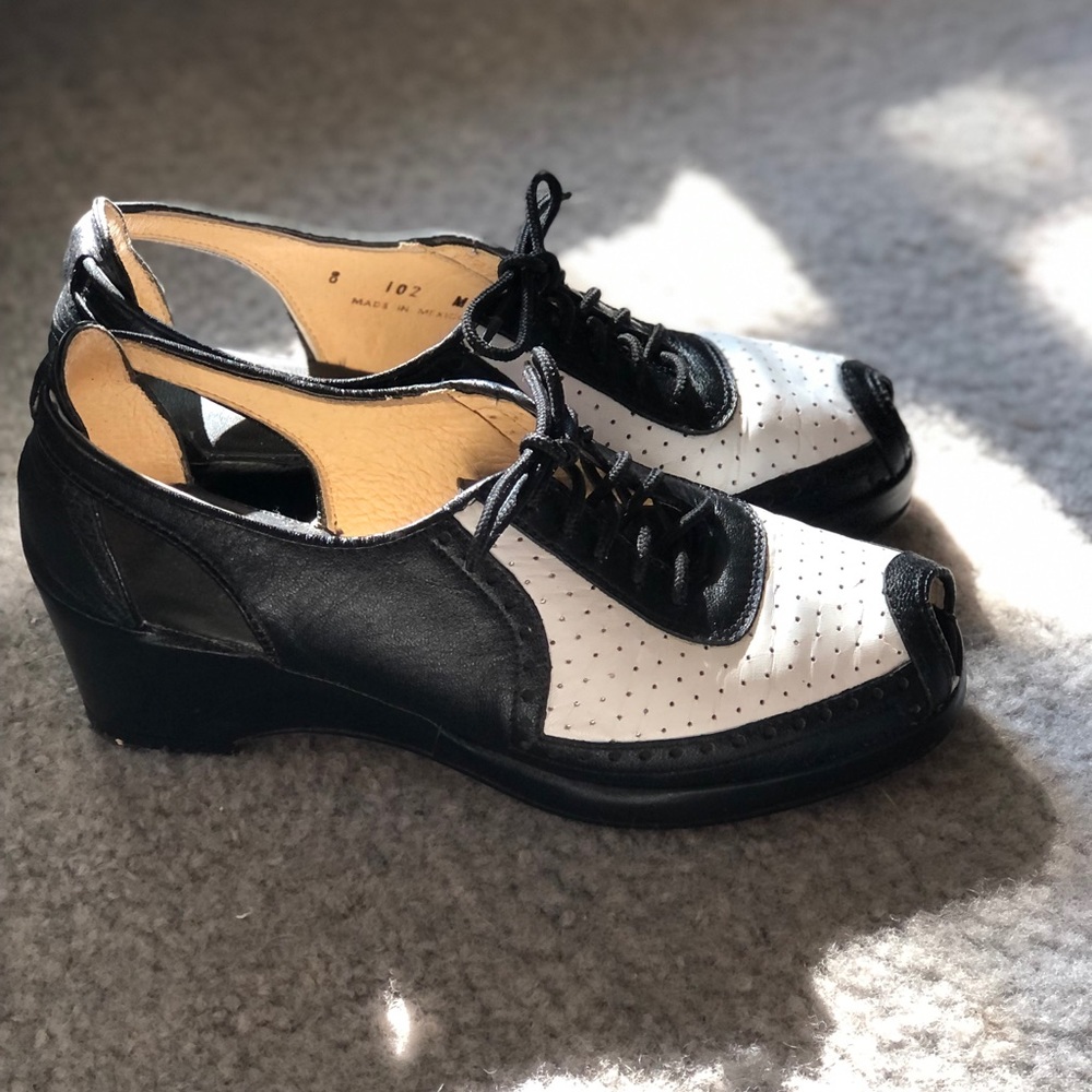 Re-mix Vintage Black & White Peep Toe Shoes 1940’s, Size 8